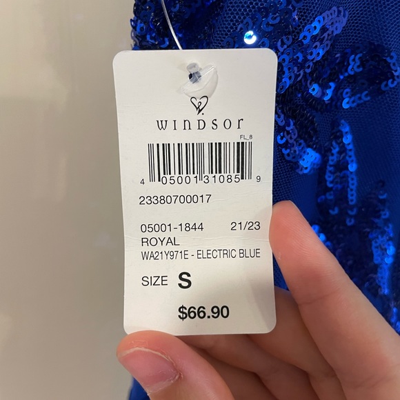 Windsor Hoco Dress 1 shoulder - Picture 2 of 4